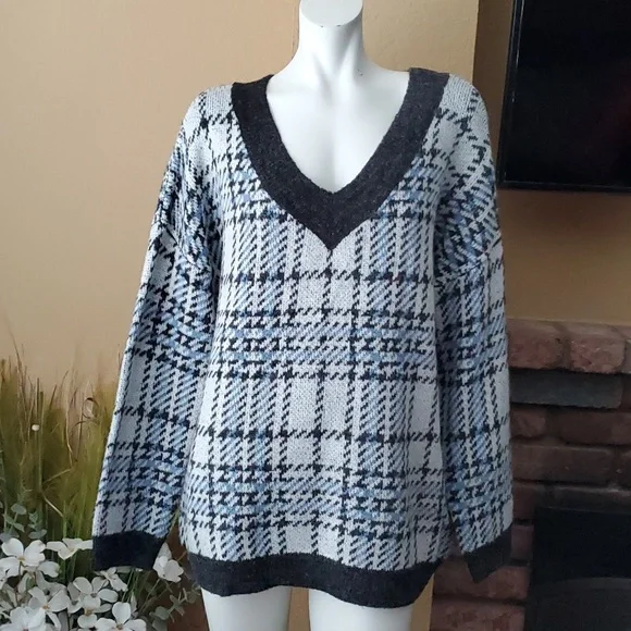 JOSEPH A. Plaid V-Neck Long Sleeve Oversized Sweater SIZE: M - Picture 2 of 9
